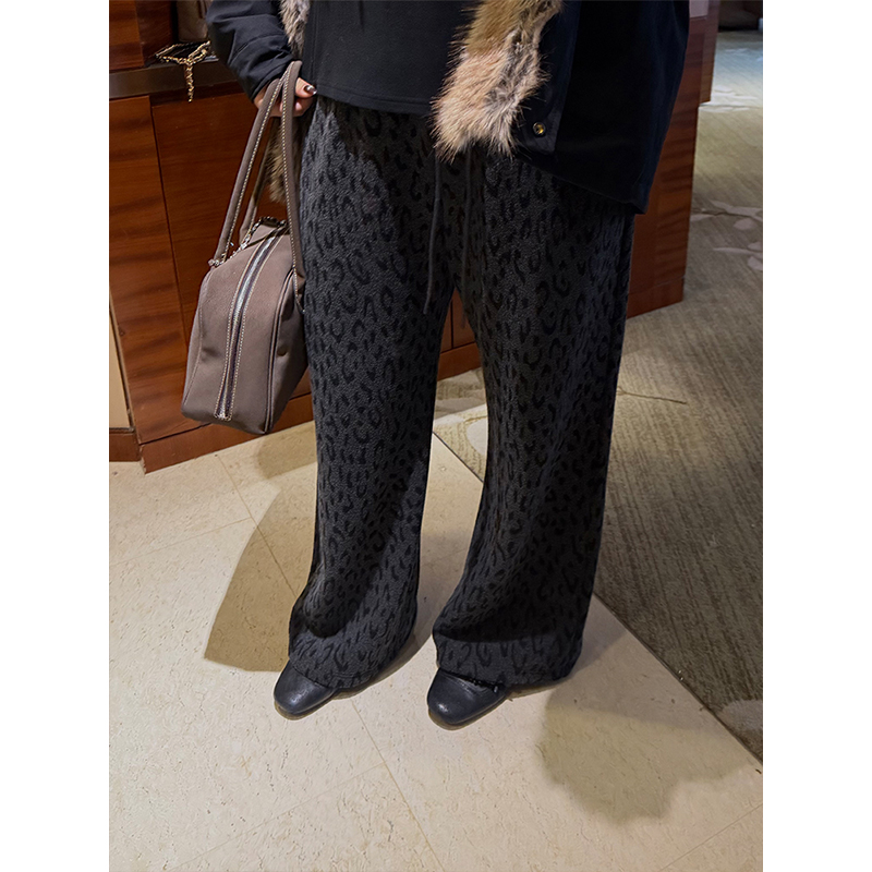 铅笔小鑫大码女装慵懒豹纹保暖加绒抽绳设计显瘦阔腿裤