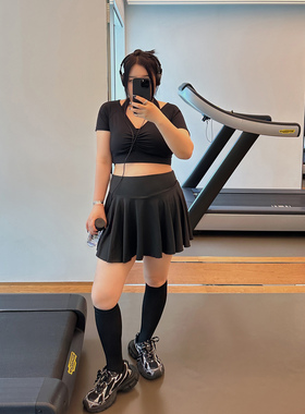 铅笔小鑫大码女装辣妹穿搭休闲高腰运动短裙胖mm显瘦百搭性感
