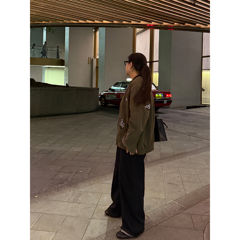 铅笔小鑫大码女装 重工刺绣 复古卡通 拉链大码显瘦外套