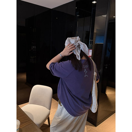 铅笔小鑫大码女装复古插肩袖个性趣味刺绣宽松显瘦T恤