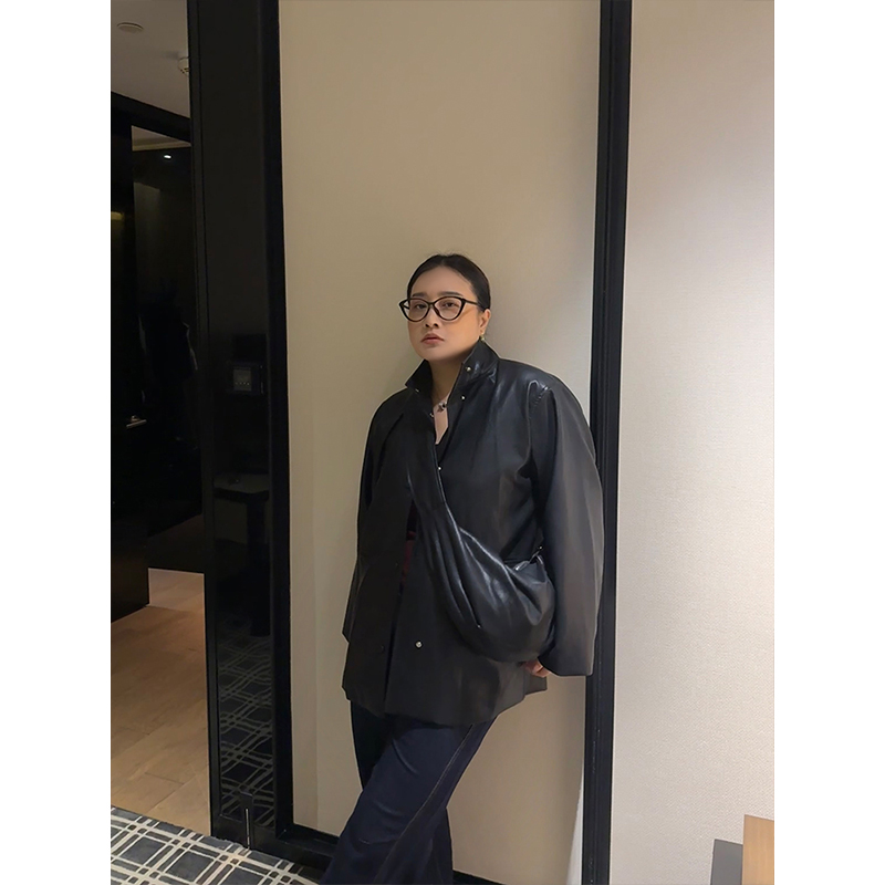 铅笔小鑫大码女装 搭配CP 复古简约 个性单排扣皮衣外套＋包包