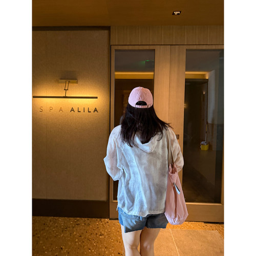 铅笔小鑫大码女装防晒冰纱亲肤透气舒适显瘦晕染肌理感连帽外套