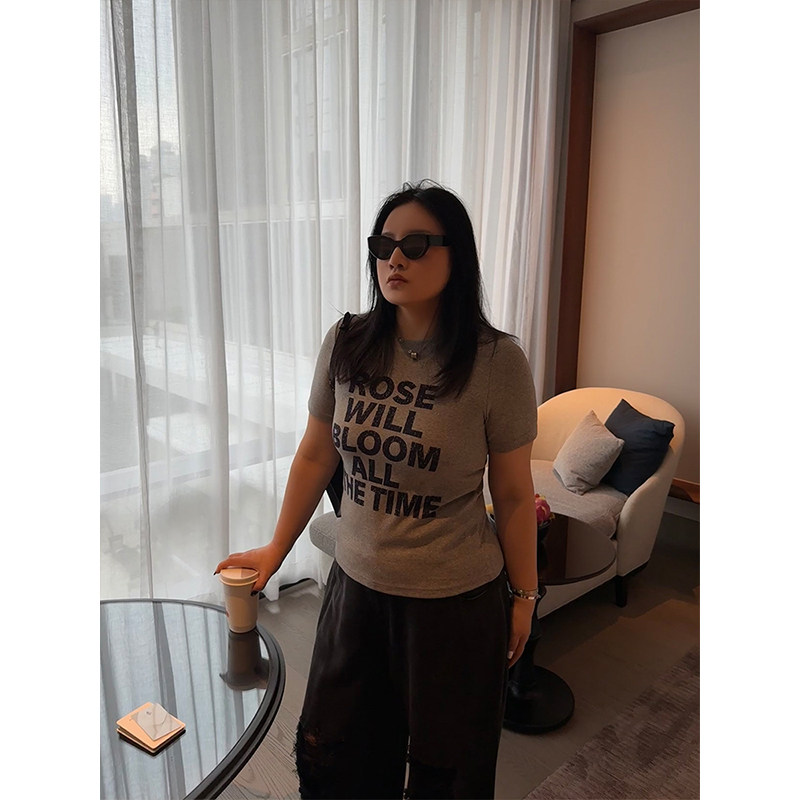 Ǧ��С�δ���Ůװ�������� �׷��� ��ĸӡ�� ����T��