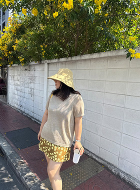 铅笔小鑫大码女装自留款复古休闲宽松弹力亮丝T恤