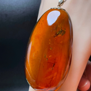 39.2 精品收藏18K金镶茶蜜虫珀73.5 20.5mm36.9克 李氏珠宝