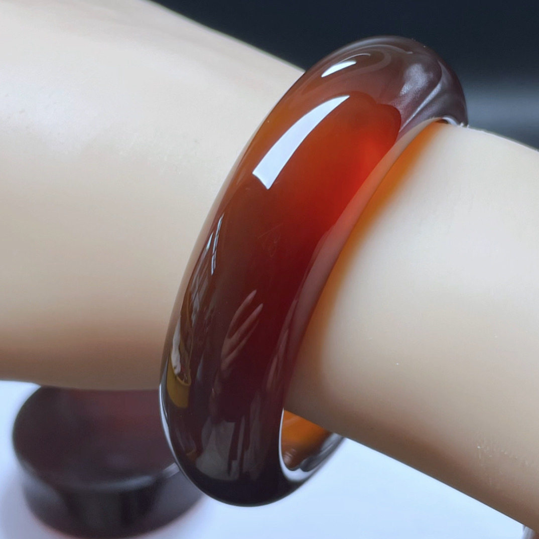 【李氏珠宝】精品54圈17宽血红蜜手镯无瑕疵天然缅甸琥珀,珠宝/钻石/翡翠,手饰,淘宝优惠券,粉丝福利购,淘宝优惠卷