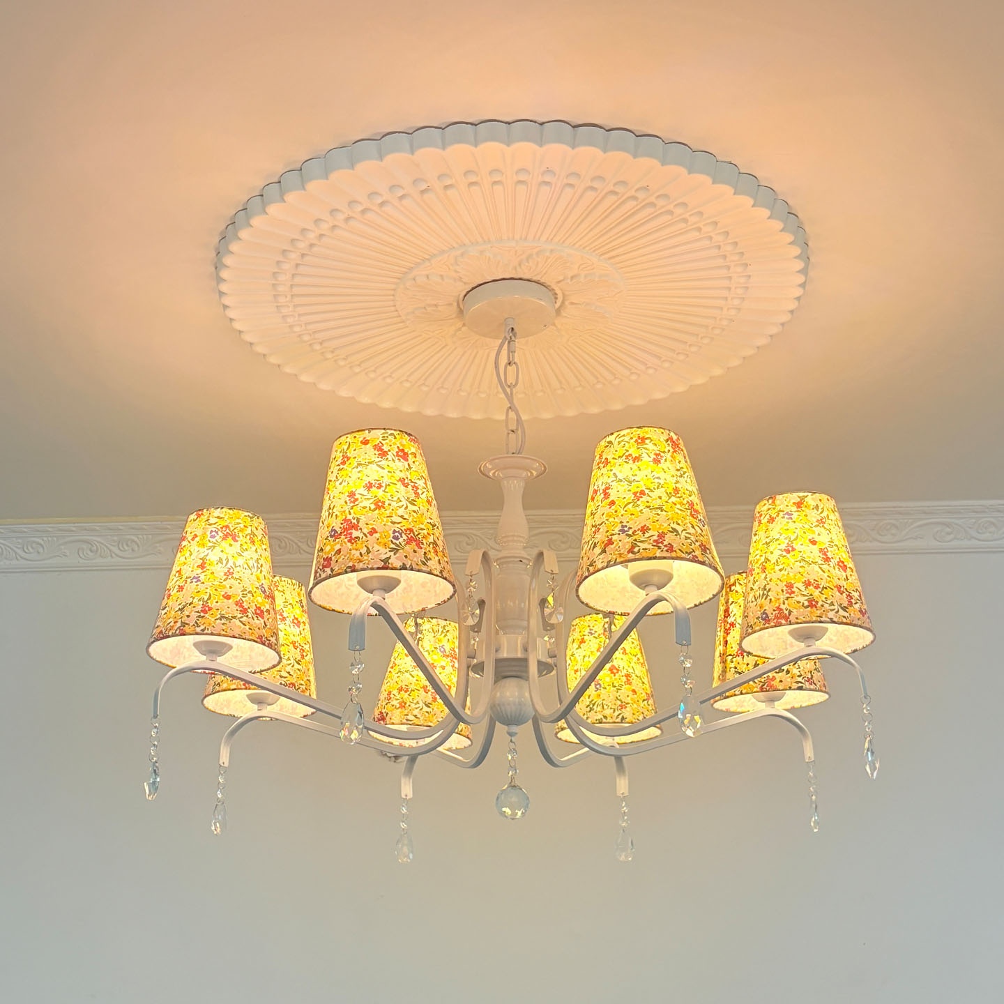 北欧儿童房吊灯女孩公主田园温馨欧式粉色水晶灯网红房间卧室主灯