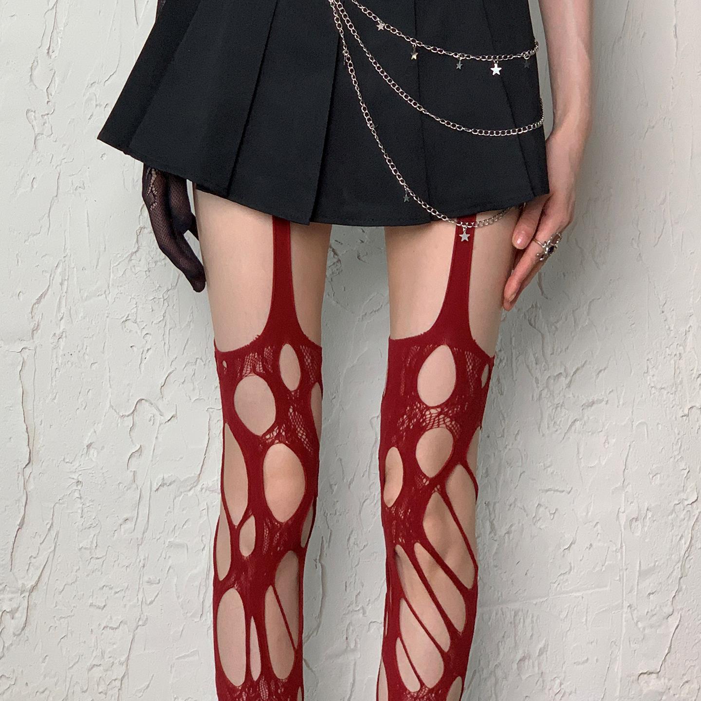 Bokior 波子酒|安可拉红不规则破洞y2k亚文化吊带机车热辣高街