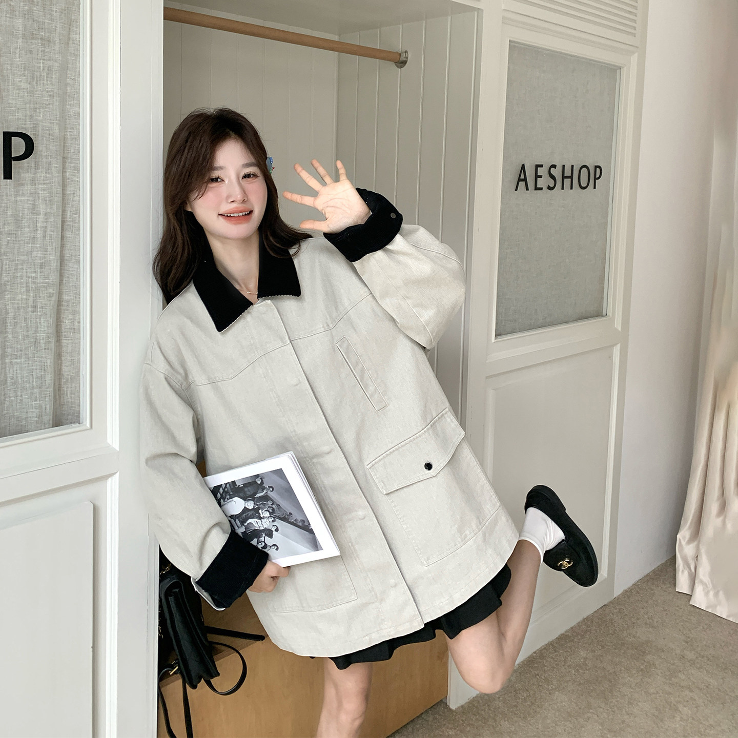 休闲减龄撞色翻领米灰色外套女春季2026新款中长款今年流行巨好看,女装/女士精品,短外套,淘宝优惠券,粉丝福利购,淘宝优惠卷