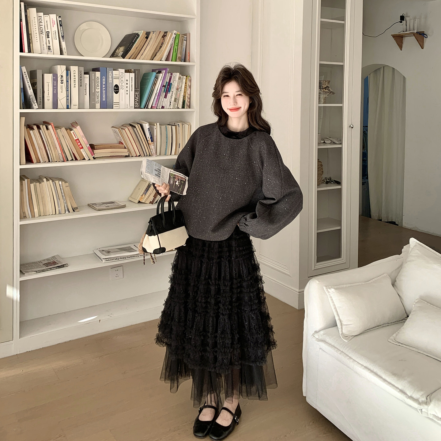 高级感丝绒拼接亮片卫衣套装女春季2026新款网纱蕾丝半身裙两件套