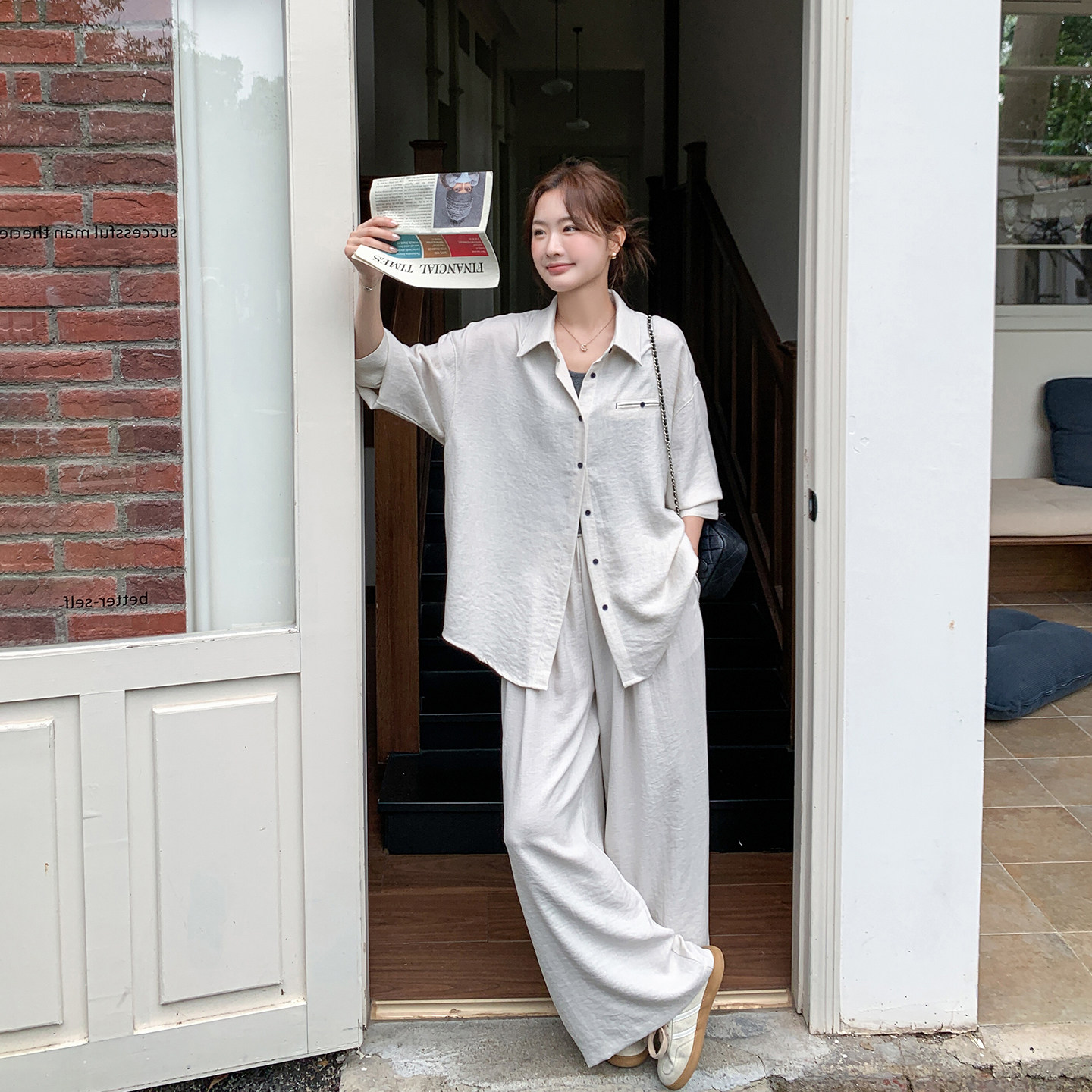 高级感米白色防晒衬衫阔腿裤套装女夏季2026新款松弛感背心三件套