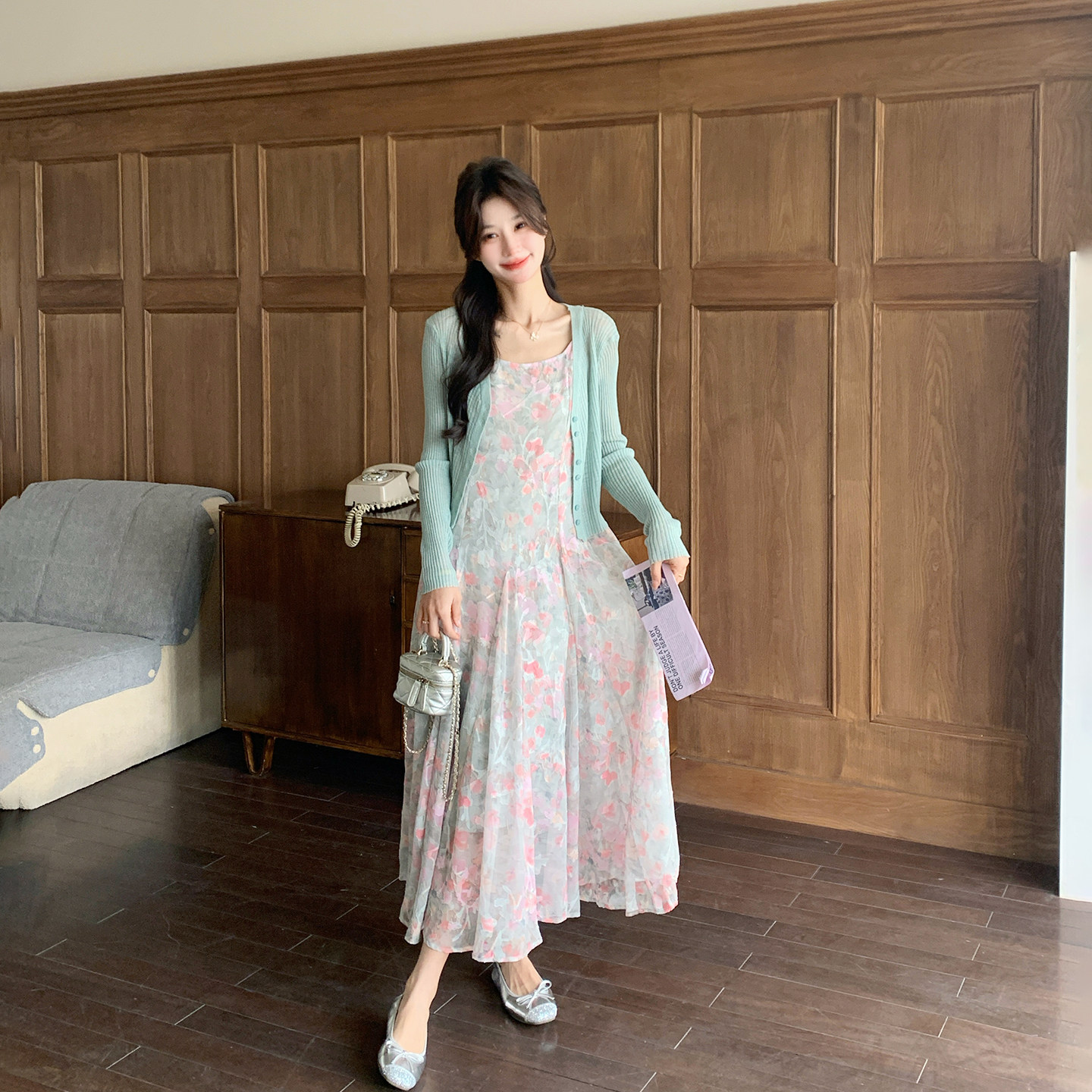 度假风绝美漂亮碎花吊带连衣裙套装女春季2026新款针织开衫两件套