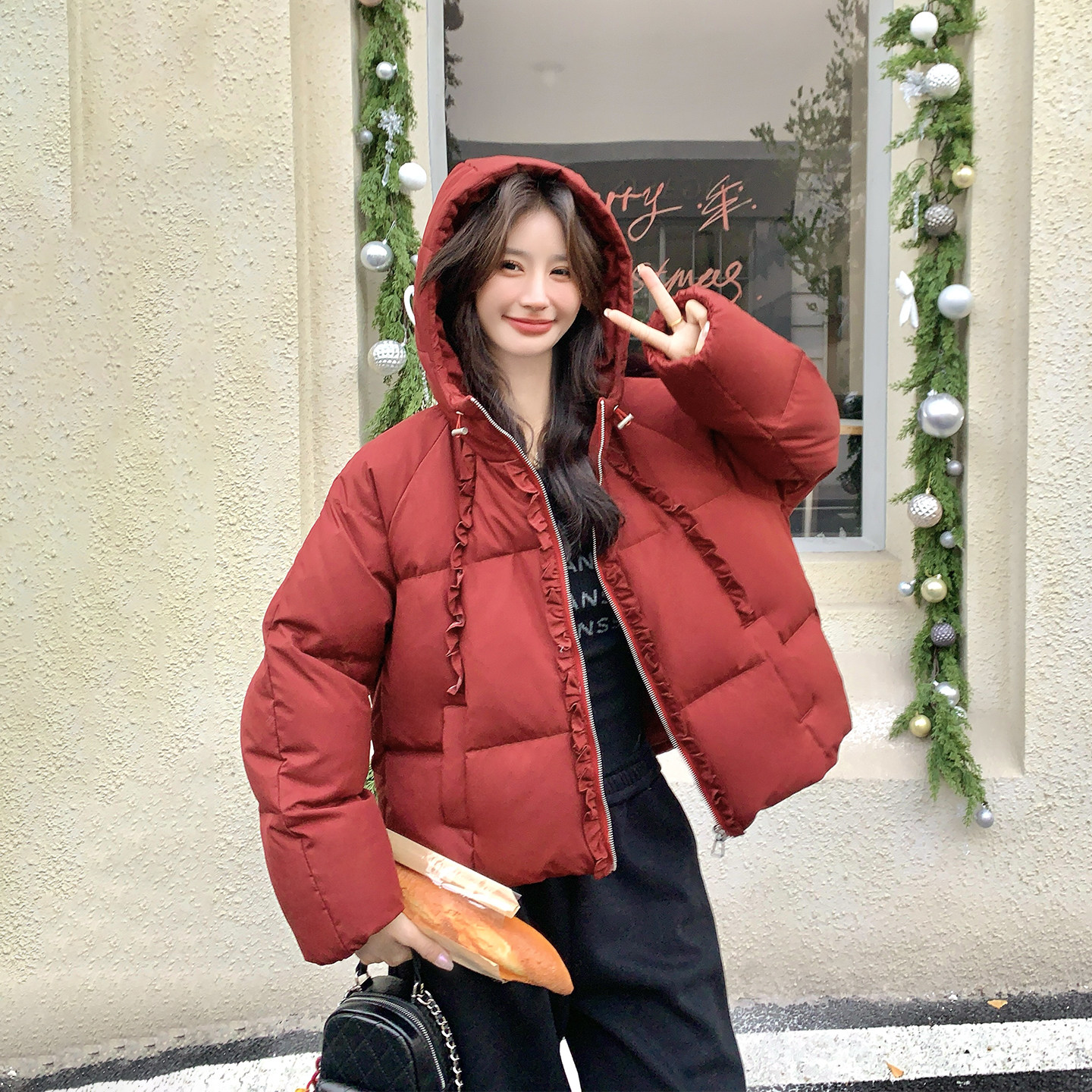 木耳边拼接红色连帽羽绒服女冬季2025新款短款小个子甜美漂亮外套