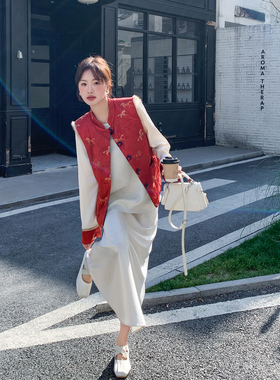 新中式国风印花马甲套装女春季2026新款气质缎面衬衫半身裙三件套