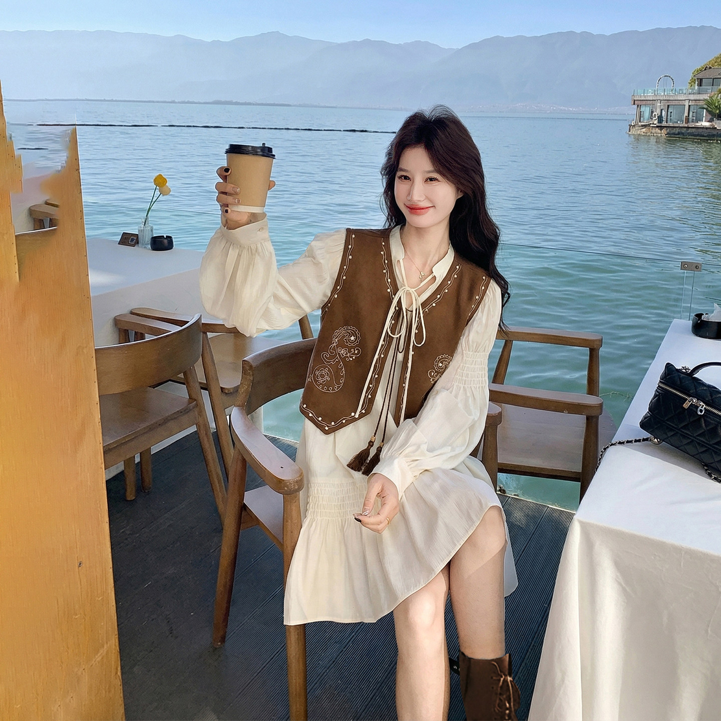 波西米亚减龄马甲连衣裙套装女春季2026新款小个子超火漂亮两件套