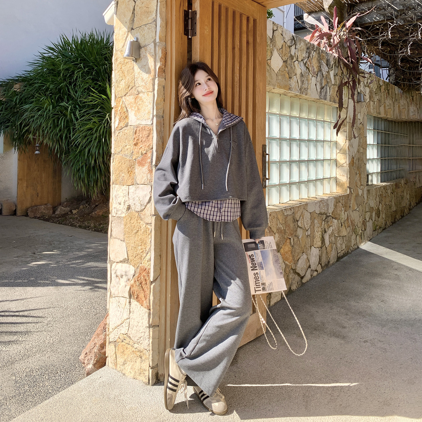 格子拼接连帽灰色卫衣套装女春季