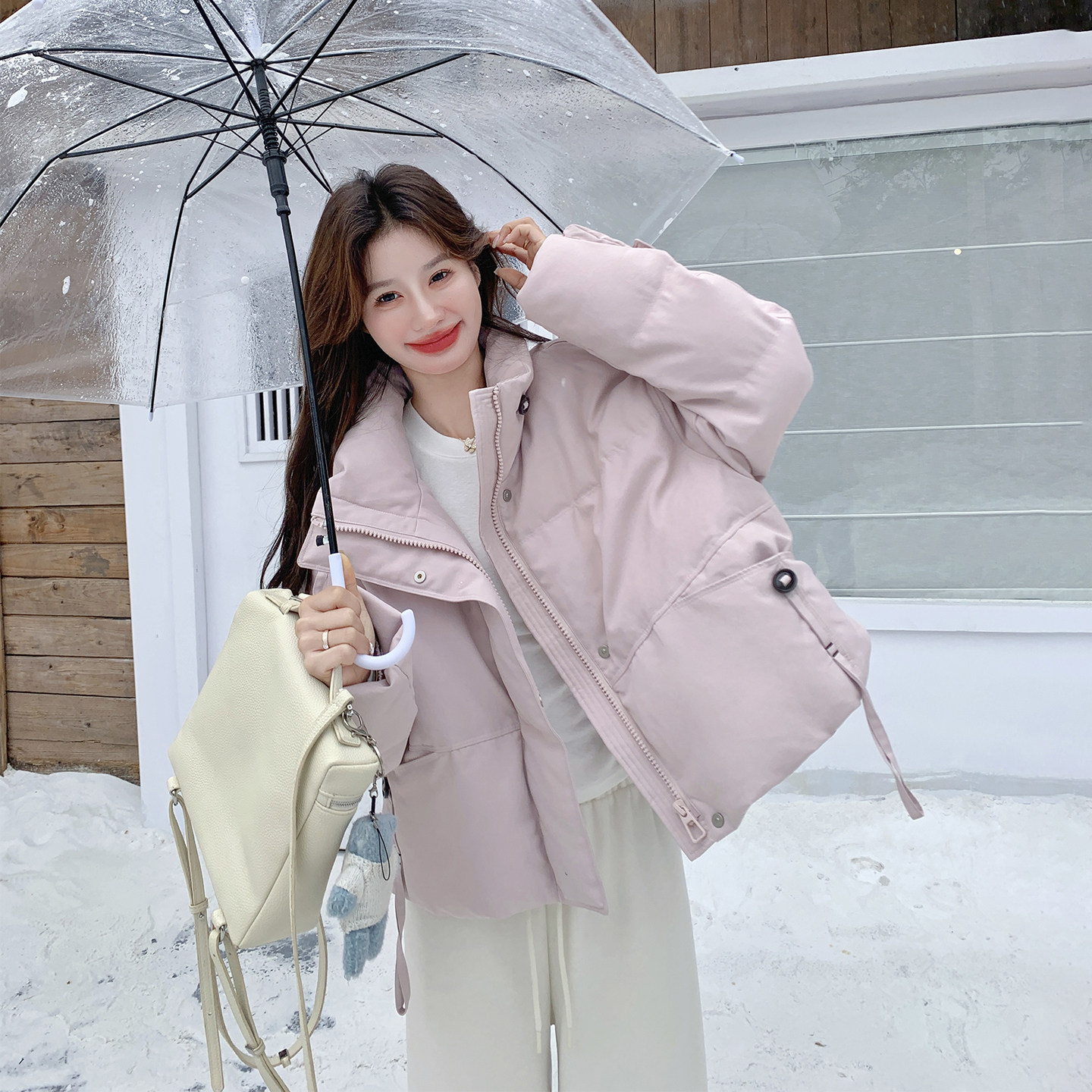防风保暖甜美粉色短款羽绒服女冬季2025新款小个子设计感立领外套