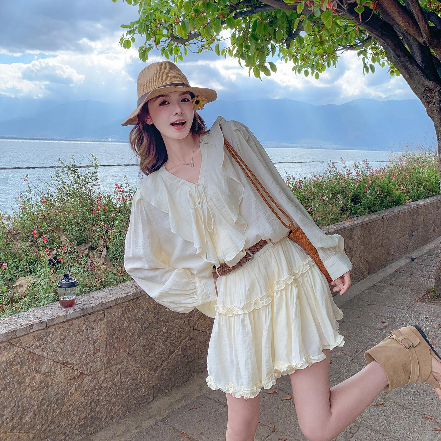 米杏色荷叶边防晒衬衫短裙套装女夏季2026新款小个子巨好看两件套