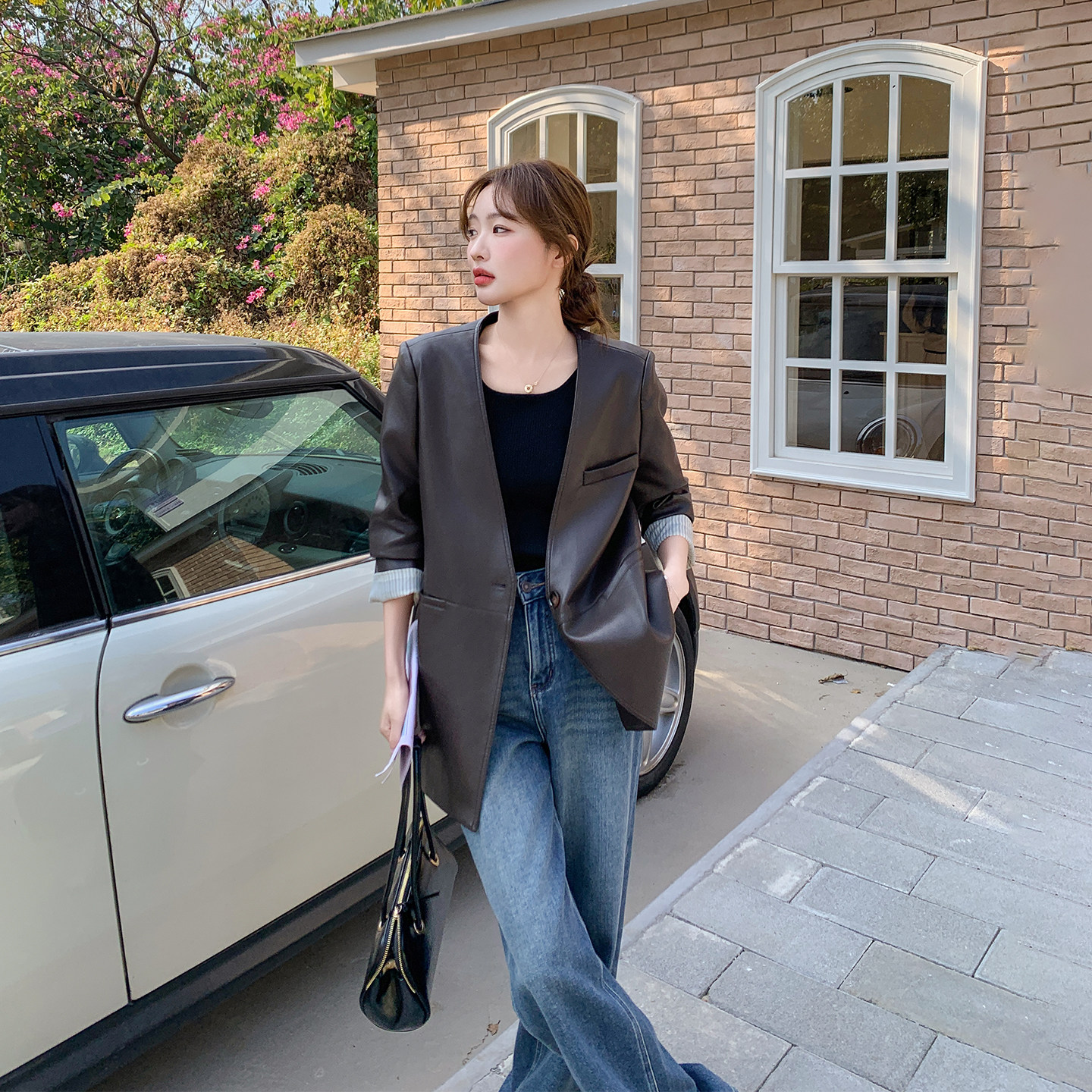 条纹拼接复古V领咖色皮衣外套女