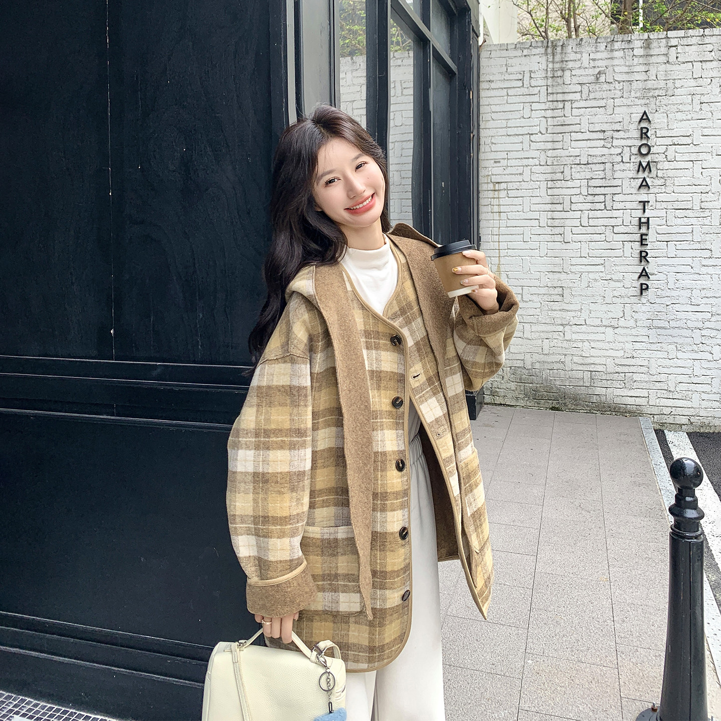 咖色两面穿格子毛呢外套女春2026