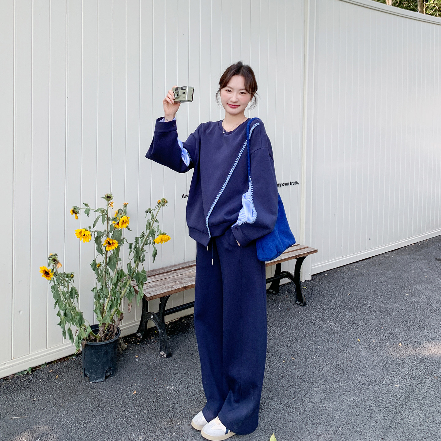 藏青色条纹拼接卫衣阔腿裤套装女春季2026新款休闲运动减龄两件套