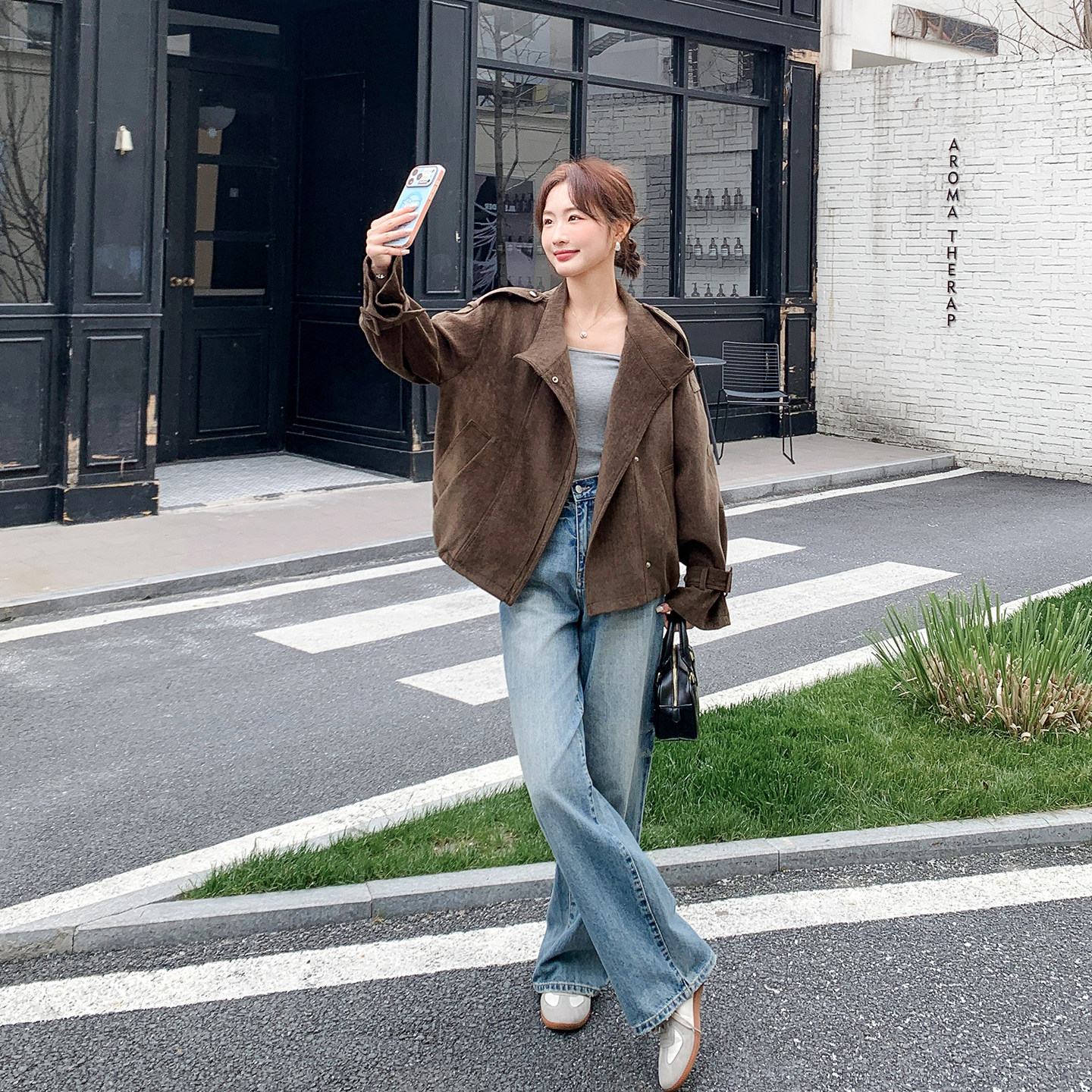 复古立领雪尼尔咖色短外套女春季2026新款小个子短款夹克上衣超火