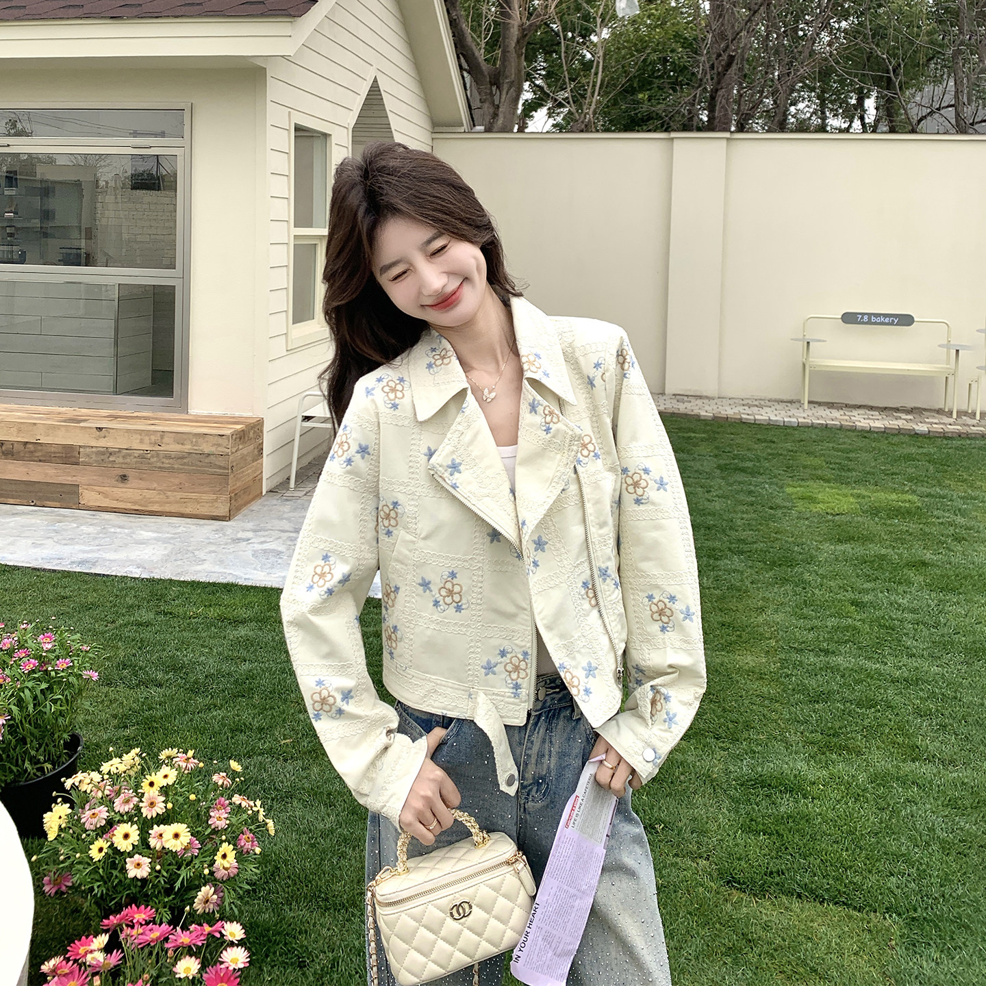 设计感米白色刺绣碎花翻领短外套女春季2026新款小个子巨好看夹克