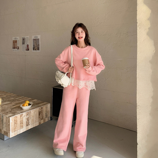 减龄氛围感俏皮套装女春季2026新款粉色蕾丝拼接卫衣阔腿裤两件套