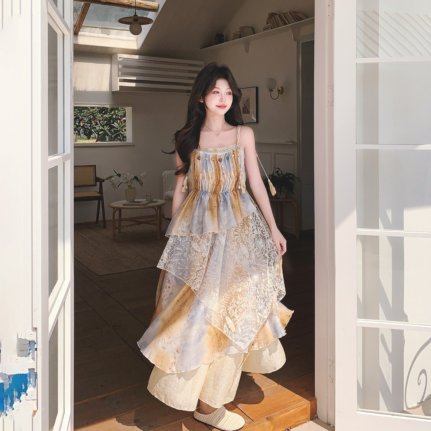 度假风波西米亚拼接吊带连衣裙套装女夏季2026新款镂空罩衫两件套