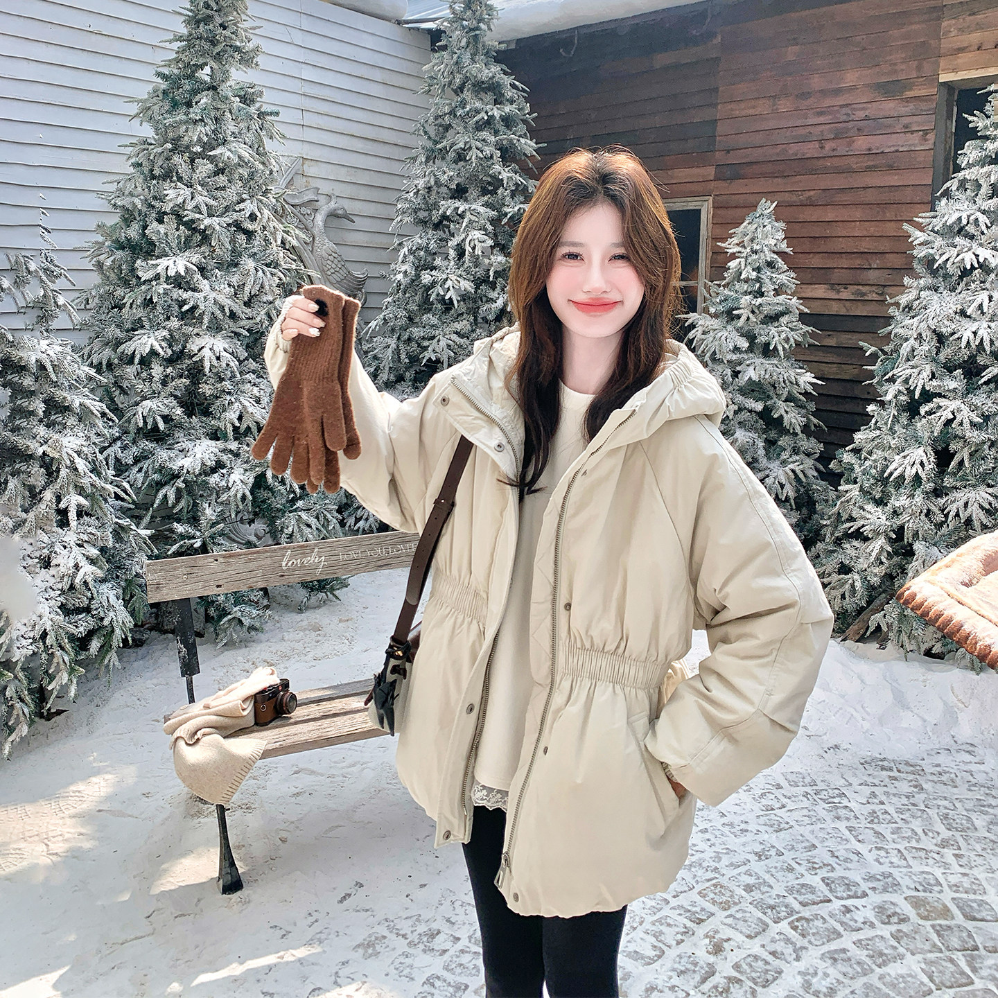 休闲减龄工装连帽米白色羽绒服女