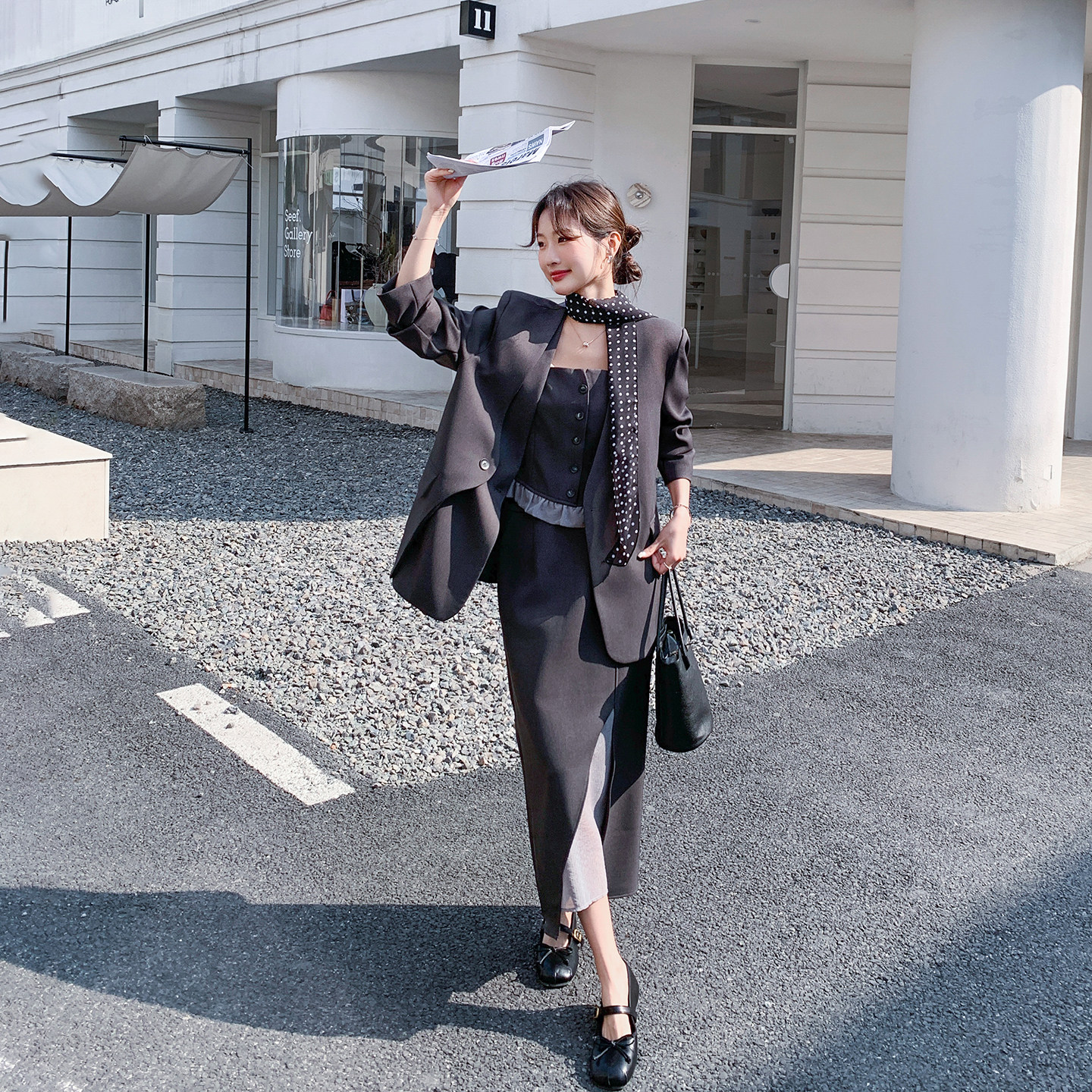 老钱风ootd深灰色西装半身裙套装女春季2026新款气质感吊带三件套