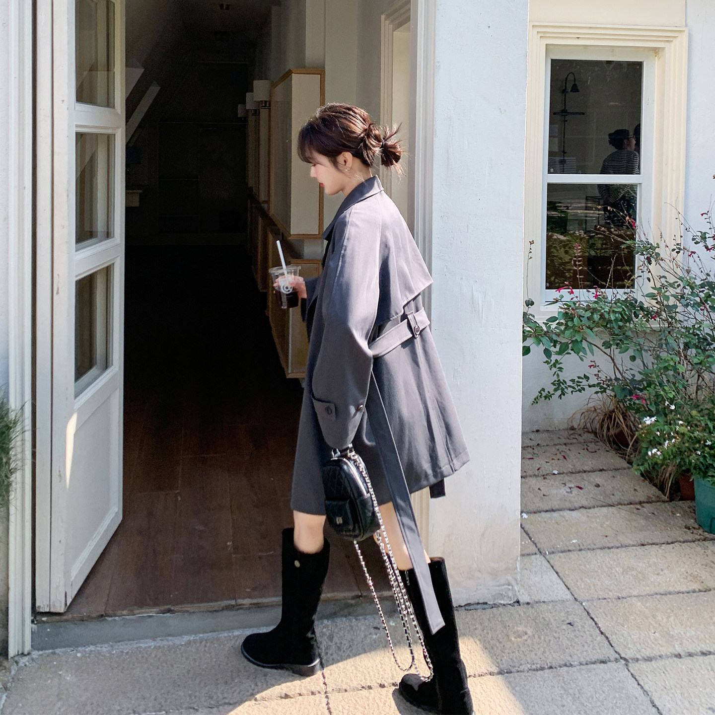 深灰色超火减龄风衣外套女春季2026新款中长款巨好看今年流行大衣