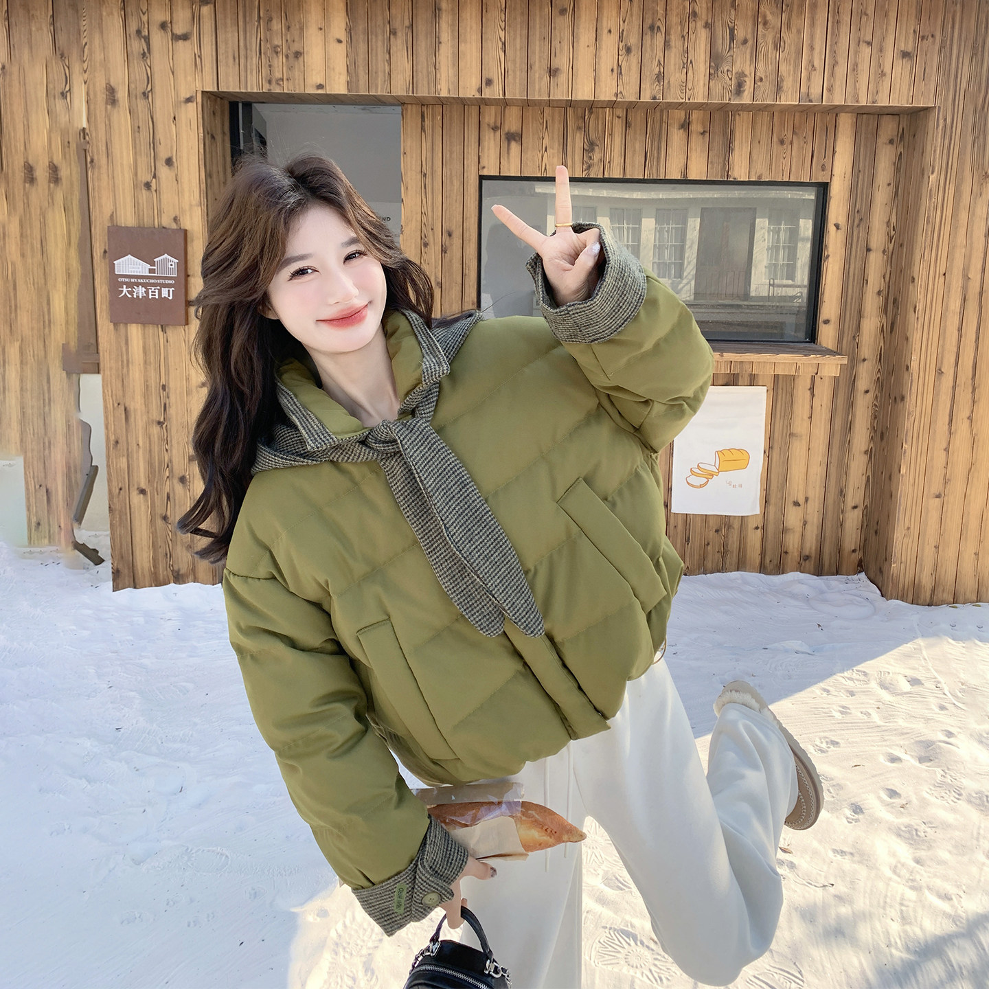 格子连帽短款羽绒服女冬季2025新款小个子复古百搭设计感小众外套