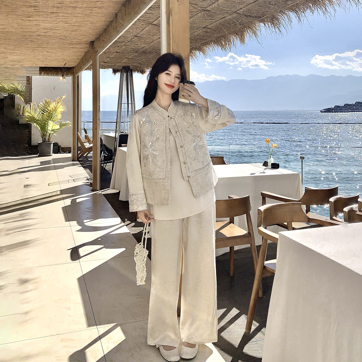 超火减龄新中式国风亮片套装女春季2026新款马甲衬衫阔腿裤三件套