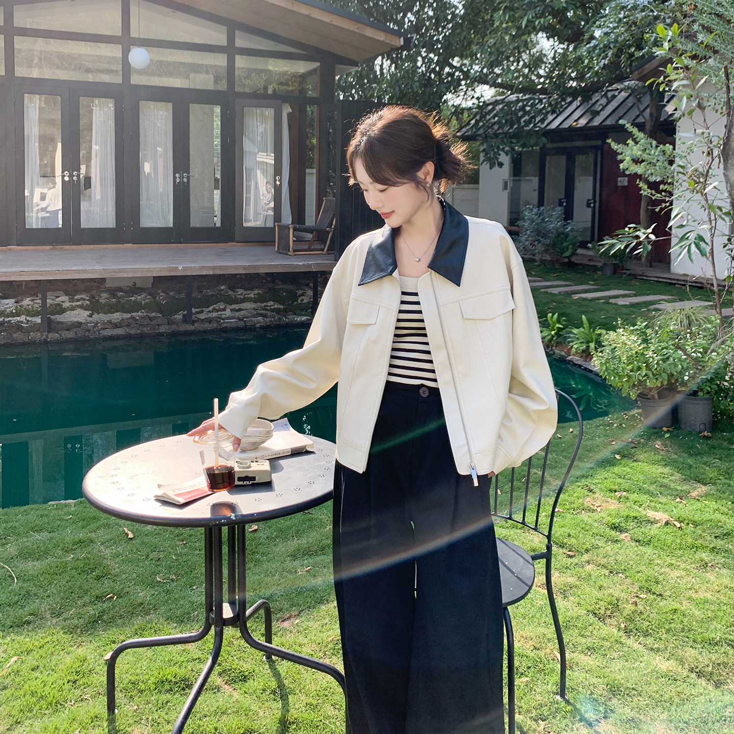 撞色翻领美式复古白色皮衣外套女春季2026新款短款小个子PU皮夹克