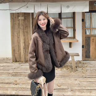 咖色轻奢高级感千金风羽绒服女冬季2025新款白鸭绒皮毛一体短外套