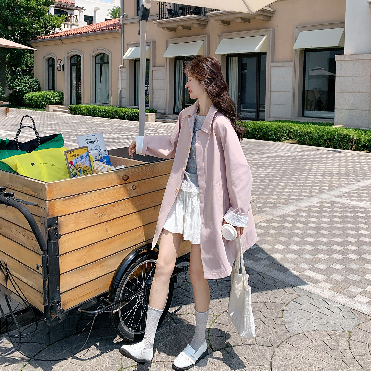 减龄甜美漂亮粉色翻领风衣外套女春季2026新款气质超火中长款大衣