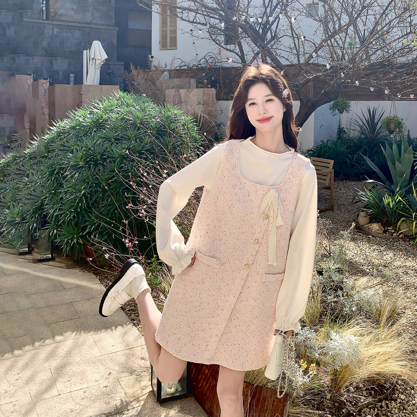 轻熟风甜美小香风浅粉色背心连衣裙套装女春季2026新款衬衫两件套