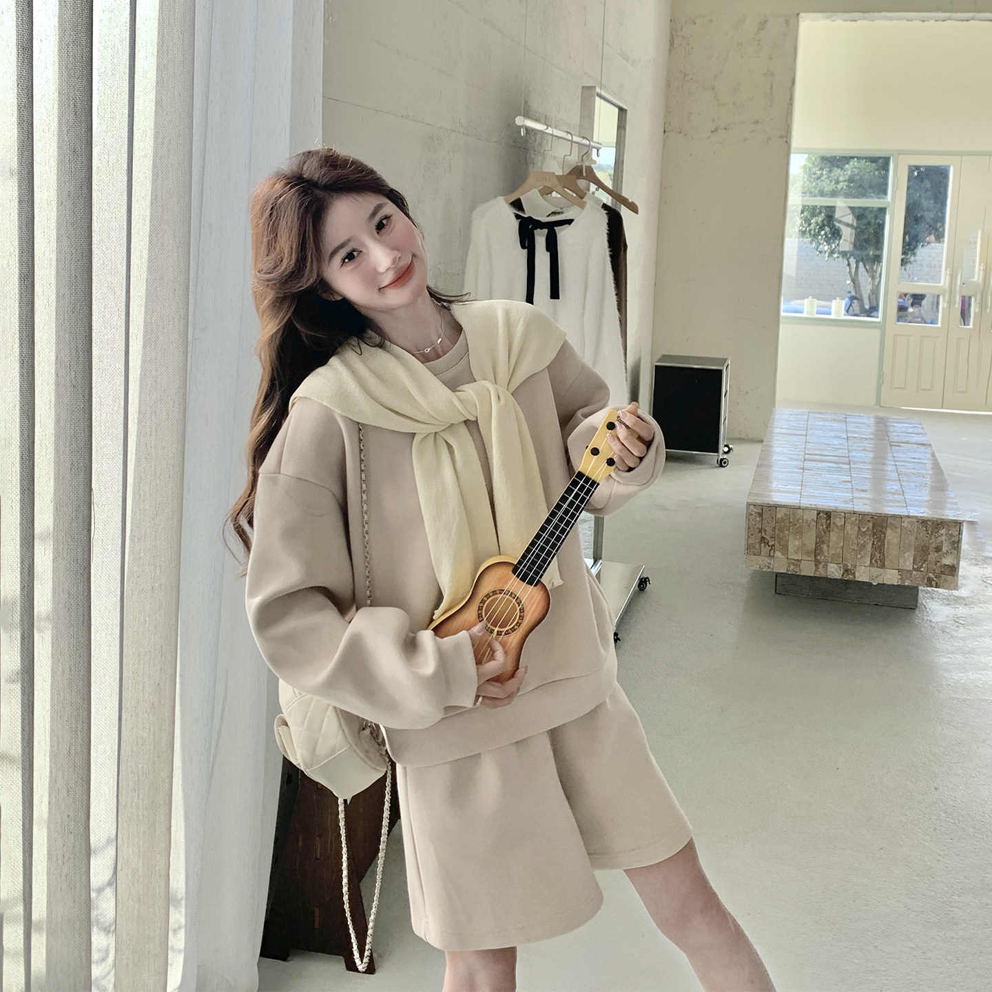 配披肩休闲运动风卫衣短裤套装女春季2026新款一整套小个子两件套,女装/女士精品,时尚套装,淘宝优惠券,粉丝福利购,淘宝优惠卷