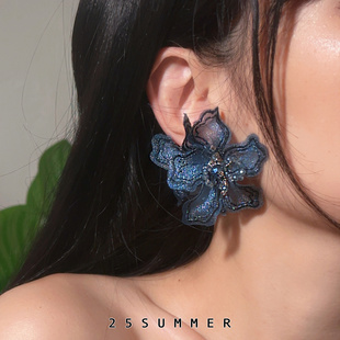 25SUMMER原创 半夏2025秋冬复古甜美蕾丝立体花朵水晶耳环耳夹女