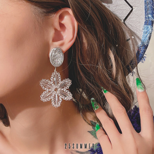 25SUMMER原创设计晶莹剔透水晶编织透明雪花耳环手工串珠复古耳夹