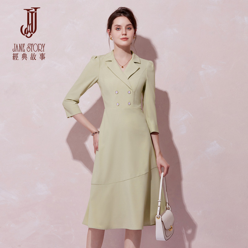 独特别致绿色西装领连衣裙女2026春季新款职业通勤优雅中长款裙子