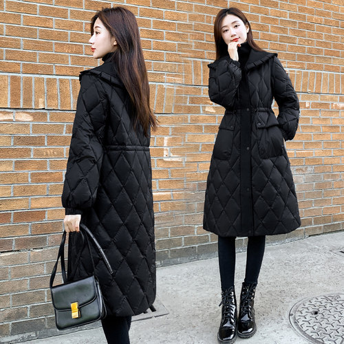 韩版中长款娃娃领收腰羽绒服