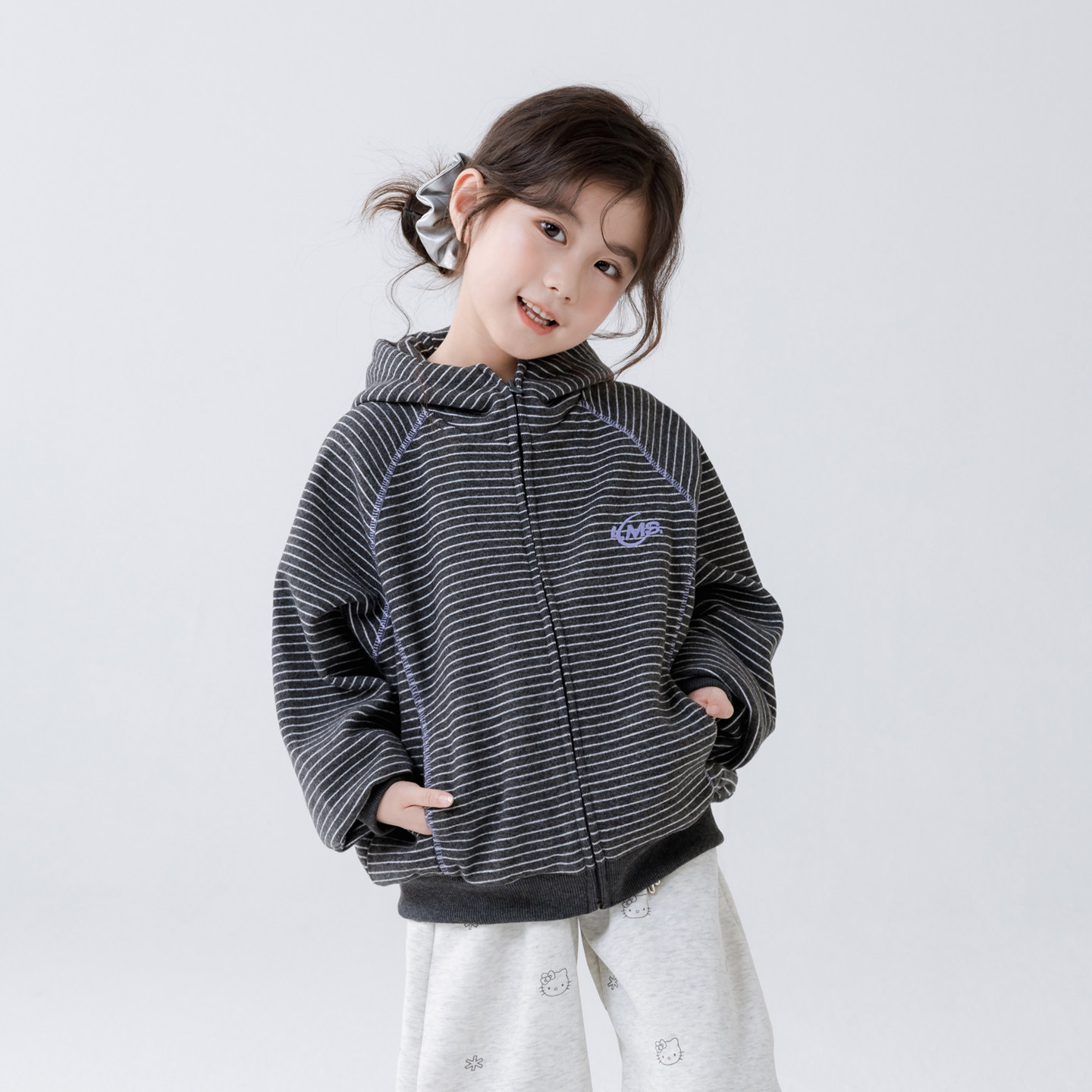 哈依鲁2026春秋季新款女童休闲外套儿童中大童时尚连帽条纹上衣潮