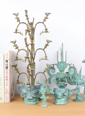 青铜器仿古摆件三星堆巫师立像