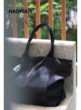 HADRIAN哈德良降落伞布托特大容量通勤妈咪包白领电脑女包H25727