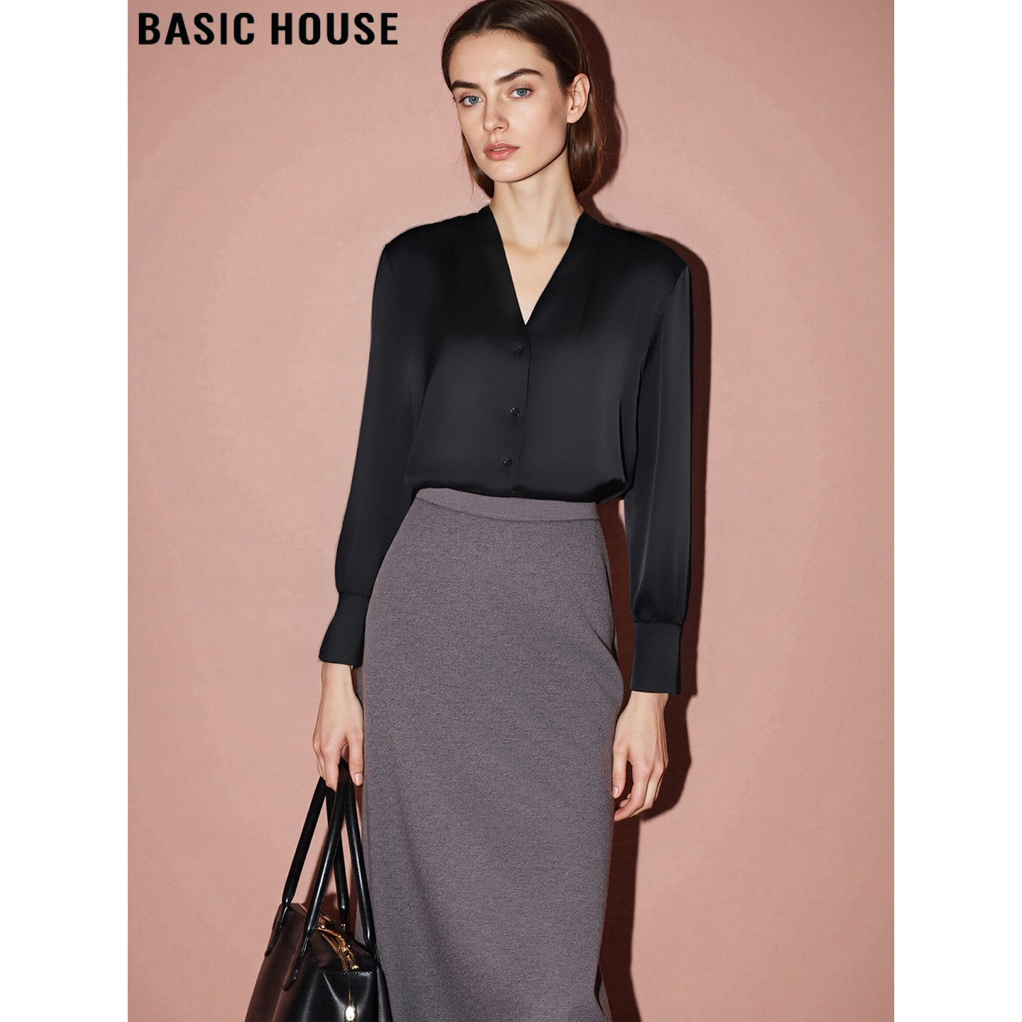 百家好高智感黑色缎面衬衫女叠穿