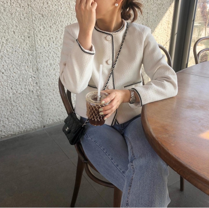 现 清仓韩国订购2024春秋女装 高级感气质撞色长袖小香风短外套