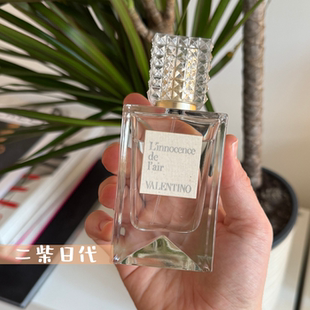 华伦天伦香水红裙之叛留白轮廓心跳对白华服背后无界梦境玩世高定