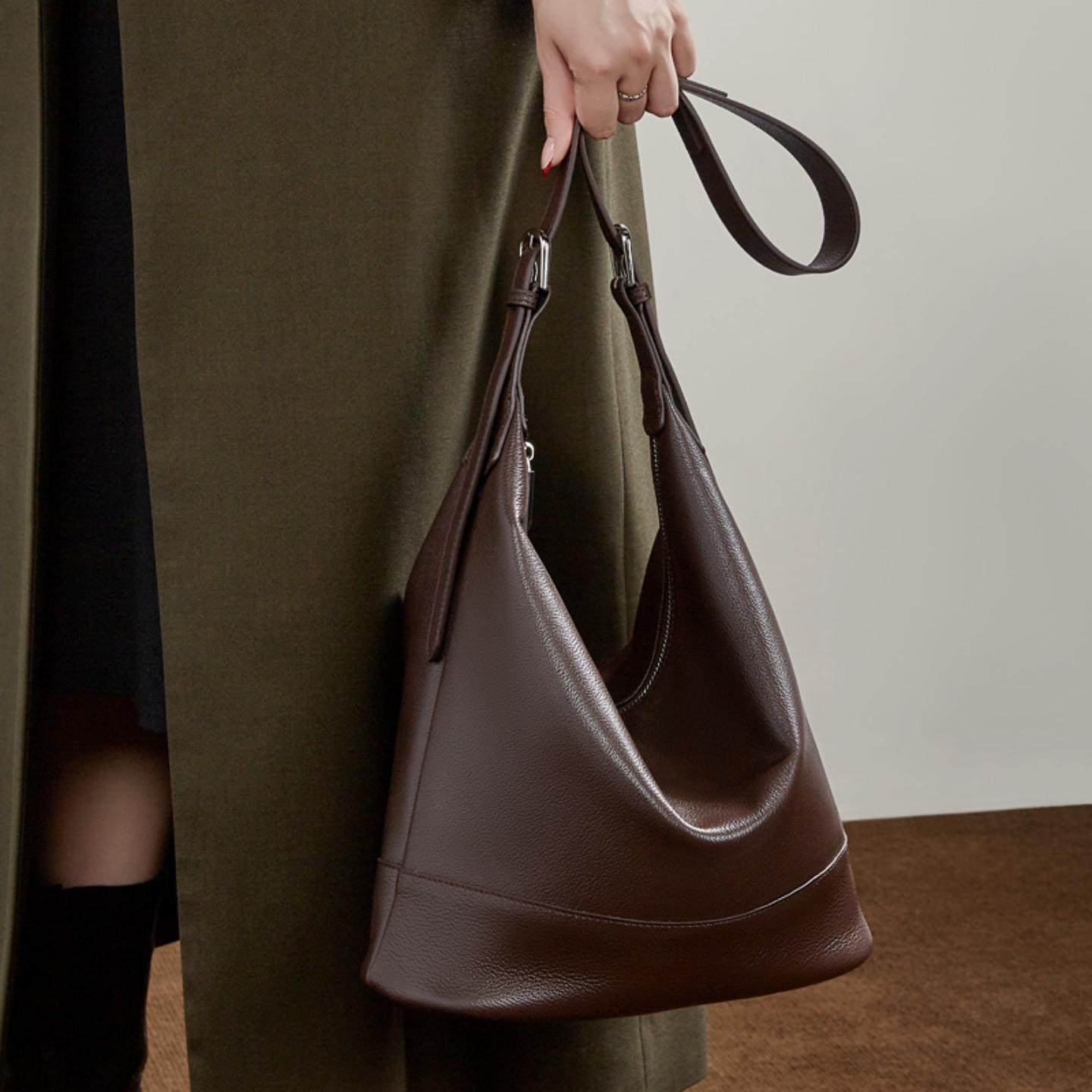 普洛克正品 班通勤包小众轻奢高级感头层牛皮新款百搭斜跨水桶包